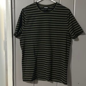 Express men’s slim L stripped t shirt